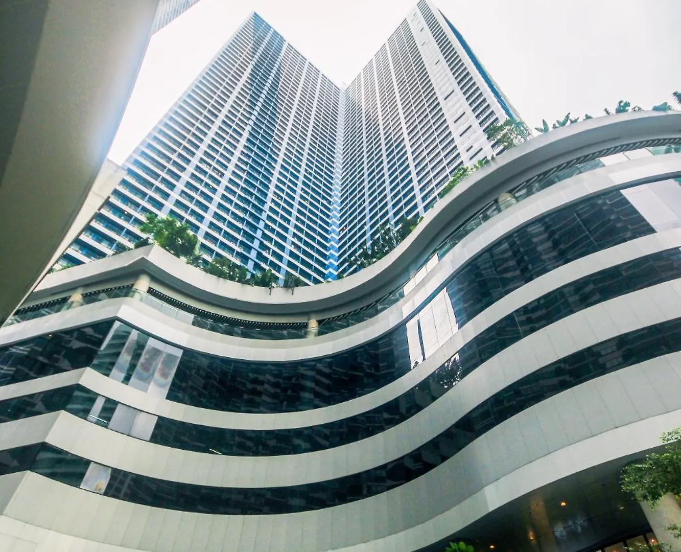 Urban Oasis Sleep In Style Makati Comfy Gym Swim Park 914 Apartment Manila Philippines