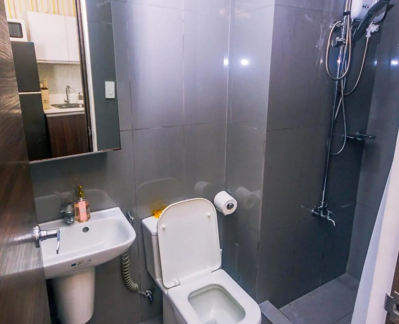 Urban Oasis Sleep In Style Makati Comfy Gym Swim Park 914 Apartment Manila