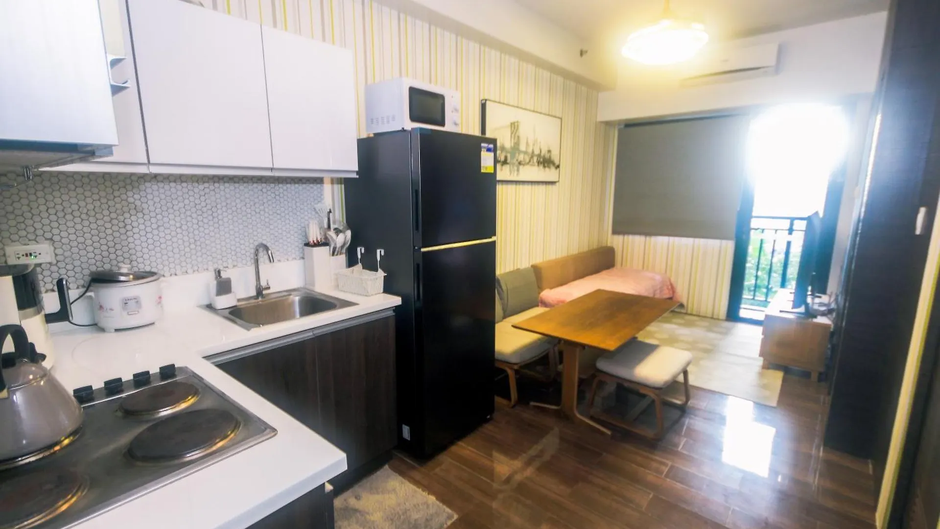 Urban Oasis Sleep In Style Makati Comfy Gym Swim Park 914 Apartment Manila