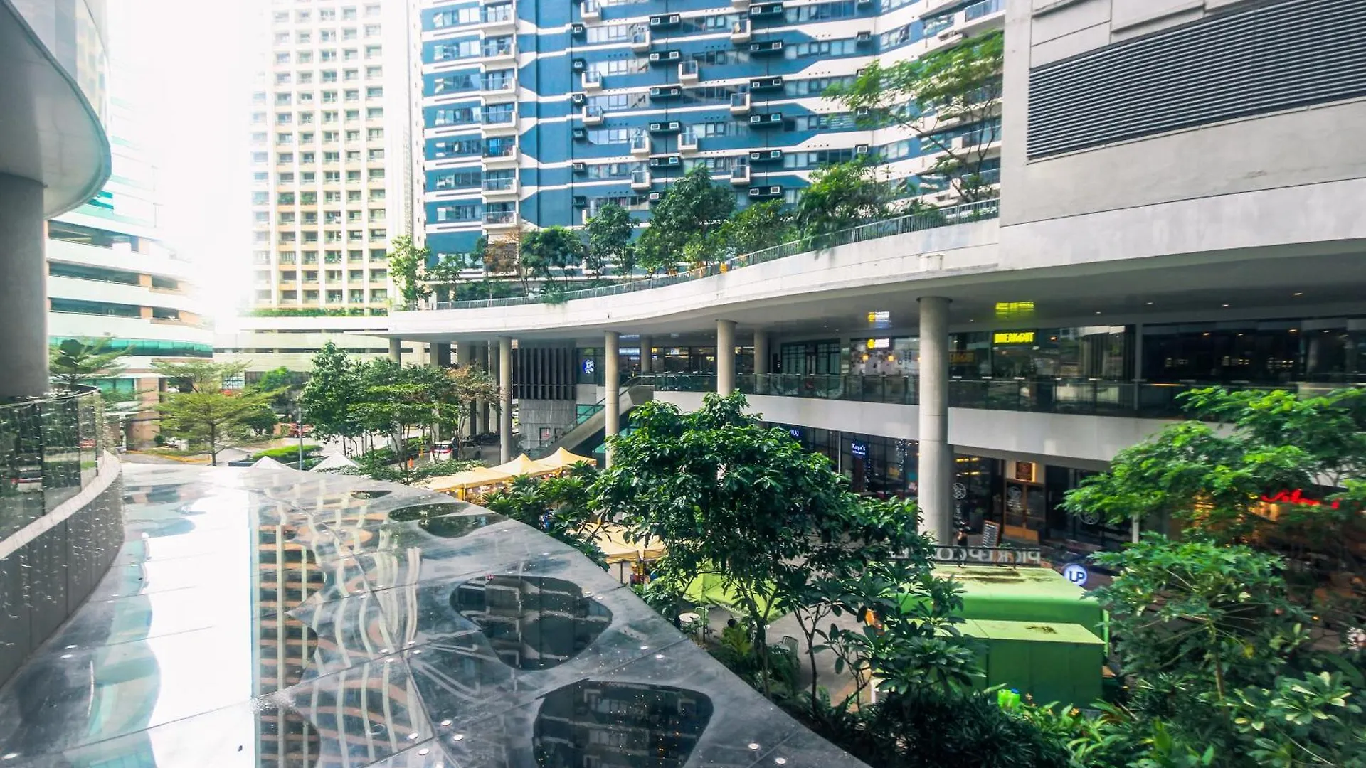 Urban Oasis Sleep In Style Makati Comfy Gym Swim Park 914 Apartment Manila