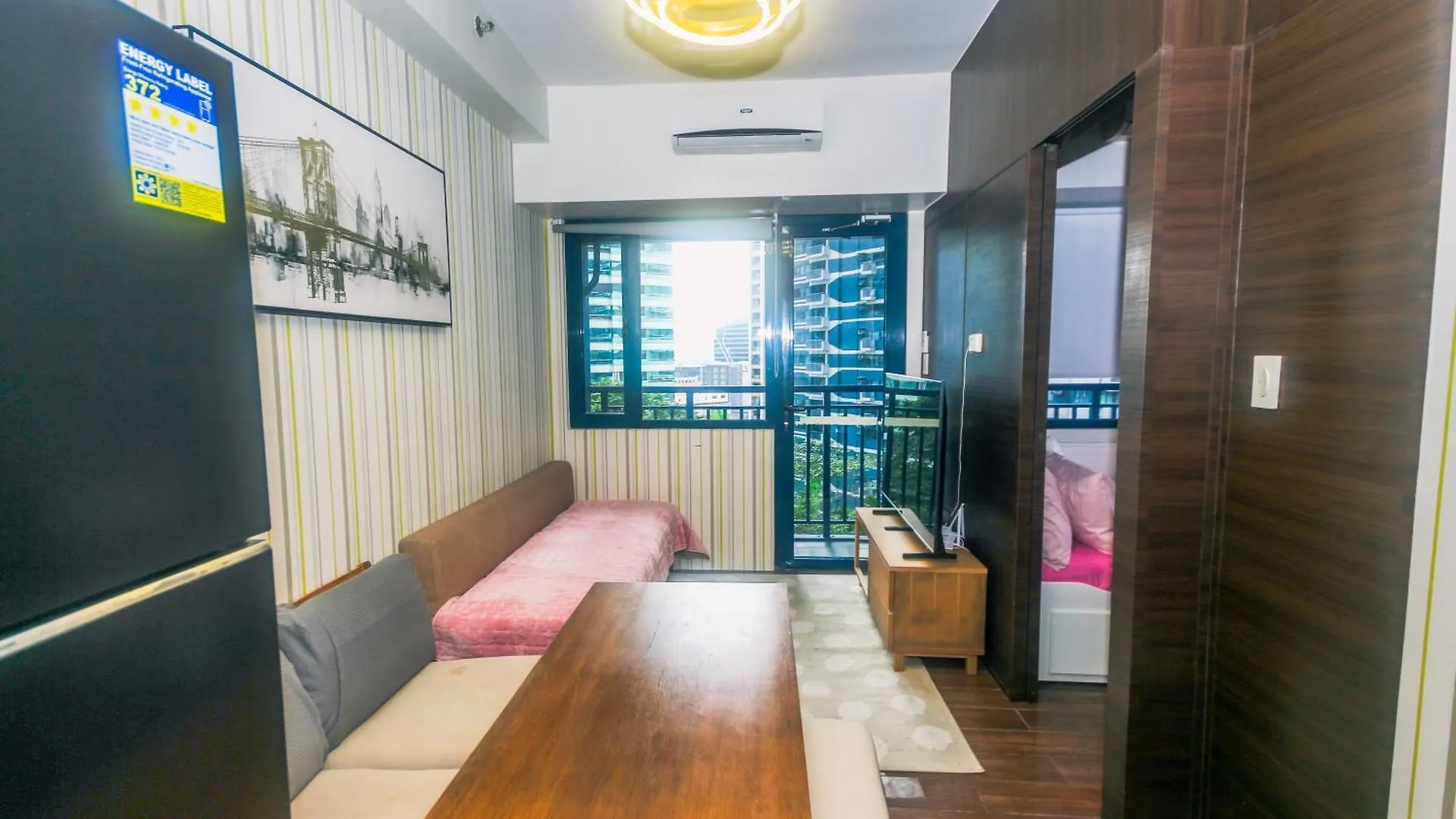 Urban Oasis Sleep In Style Makati Comfy Gym Swim Park 914 Apartment Manila